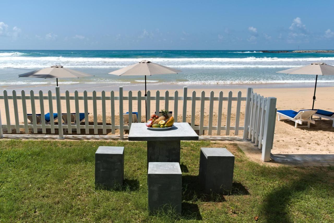 Smeralda Beach Hotel Dikwella Екстер'єр фото