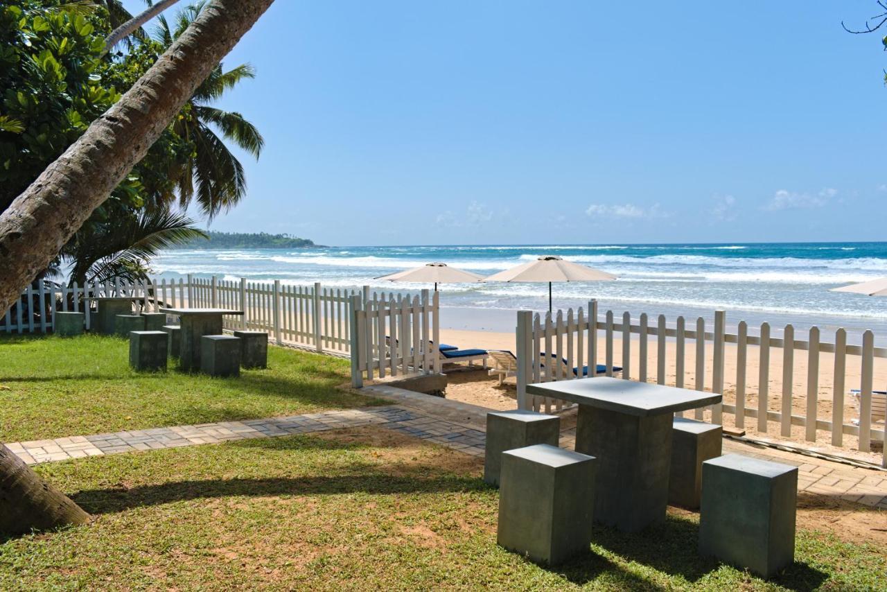 Smeralda Beach Hotel Dikwella Екстер'єр фото