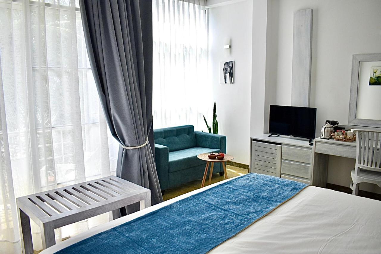 Smeralda Beach Hotel Dikwella Екстер'єр фото