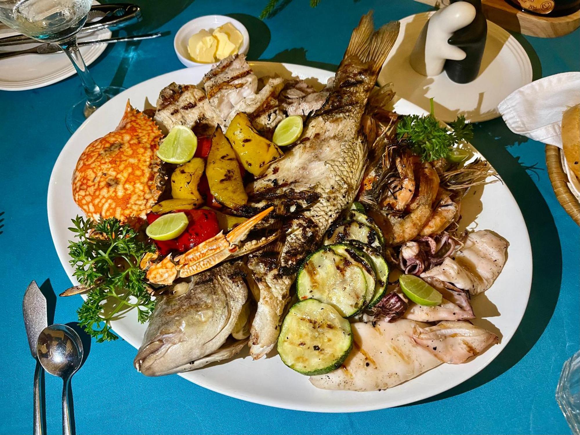 Smeralda Beach Hotel Dikwella Екстер'єр фото
