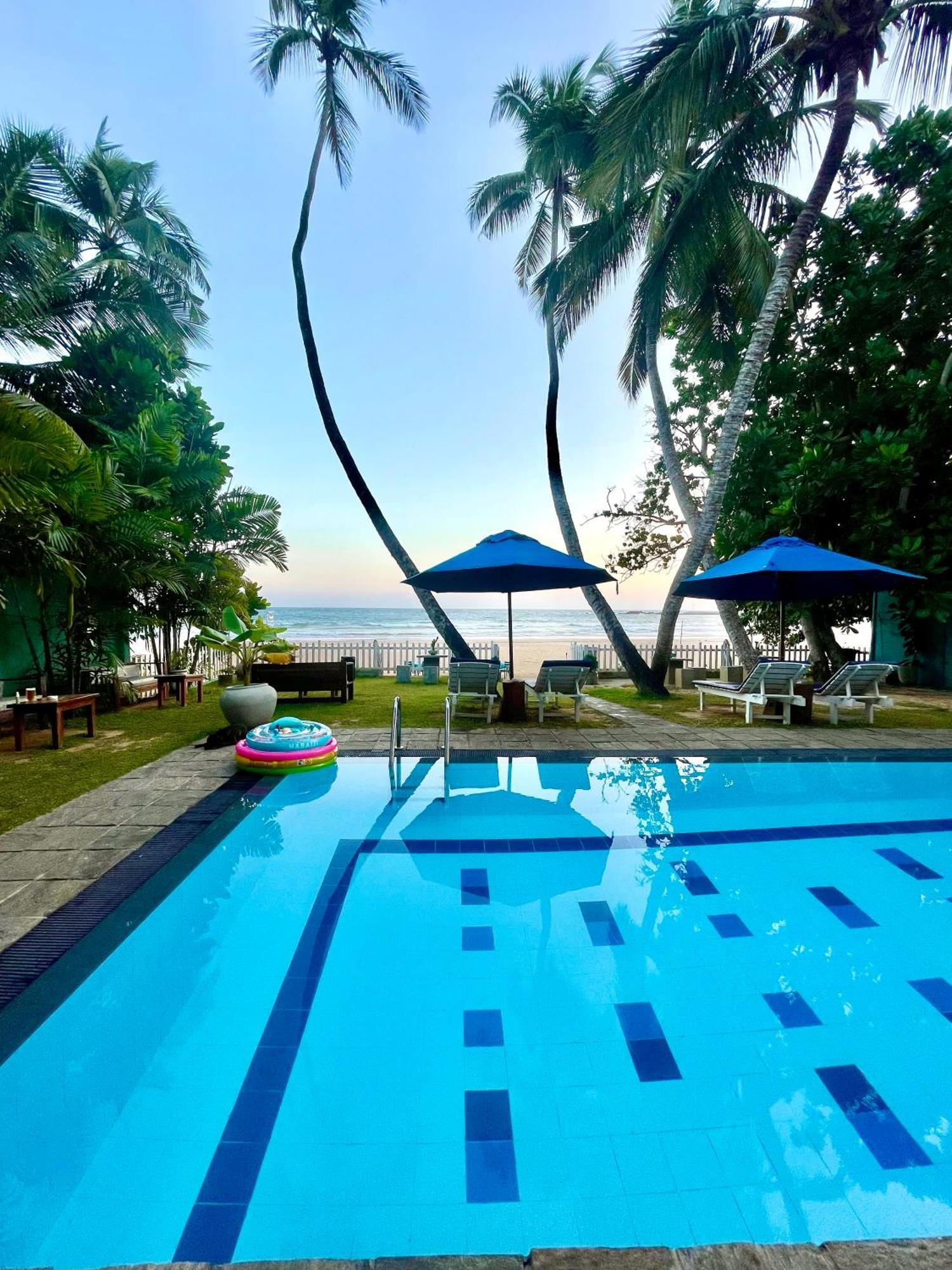Smeralda Beach Hotel Dikwella Екстер'єр фото